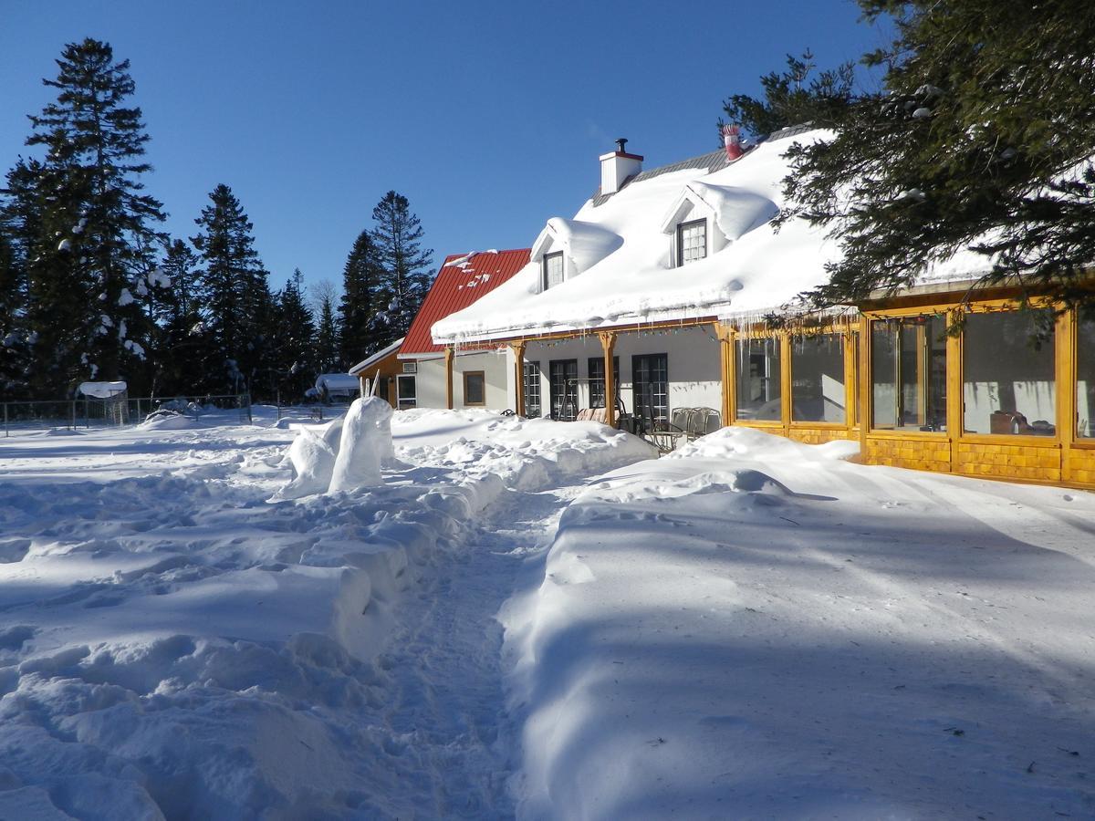 Auberge La Seigneurie Valcartier Saint-Gabriel-de-Valcartier Extérieur photo